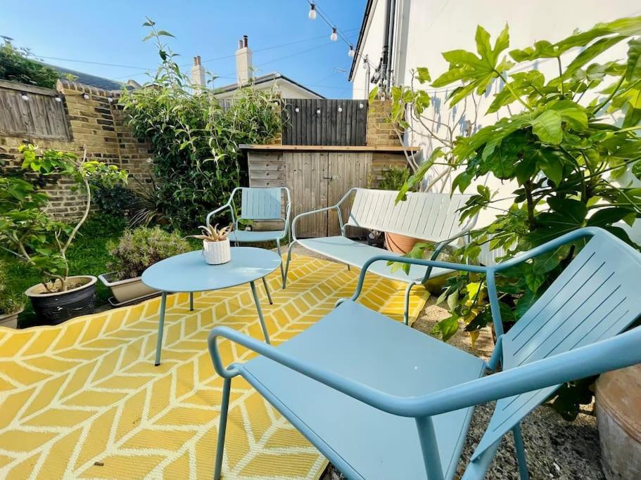 Northdene Cottage - Cosy Old Fisherman'S Cottage Two Mins From Sea - Free Parking - Wood Burning Stove - Roll Top Bath - Dog Friendly Deal Eksteriør billede
