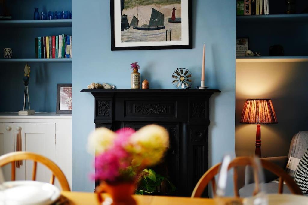 Northdene Cottage - Cosy Old Fisherman'S Cottage Two Mins From Sea - Free Parking - Wood Burning Stove - Roll Top Bath - Dog Friendly Deal Eksteriør billede