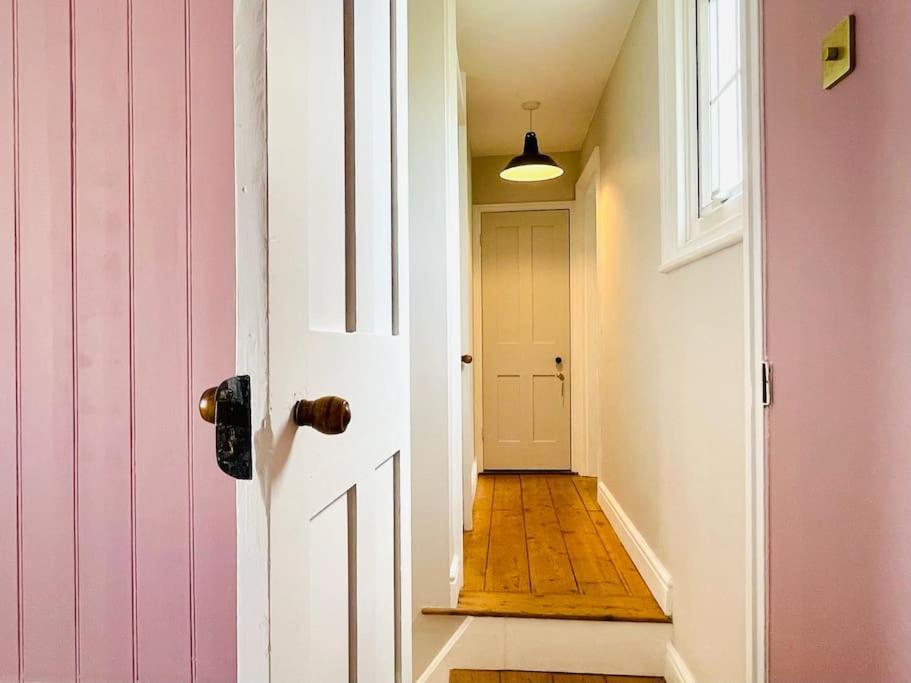 Northdene Cottage - Cosy Old Fisherman'S Cottage Two Mins From Sea - Free Parking - Wood Burning Stove - Roll Top Bath - Dog Friendly Deal Eksteriør billede
