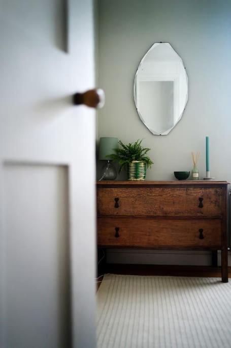 Northdene Cottage - Cosy Old Fisherman'S Cottage Two Mins From Sea - Free Parking - Wood Burning Stove - Roll Top Bath - Dog Friendly Deal Eksteriør billede